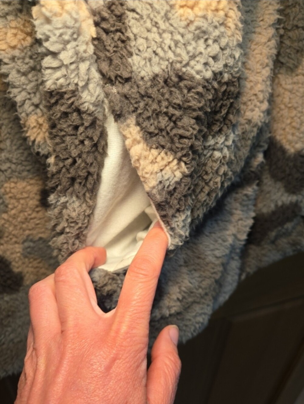 Fleece - Picture 4 of 5
